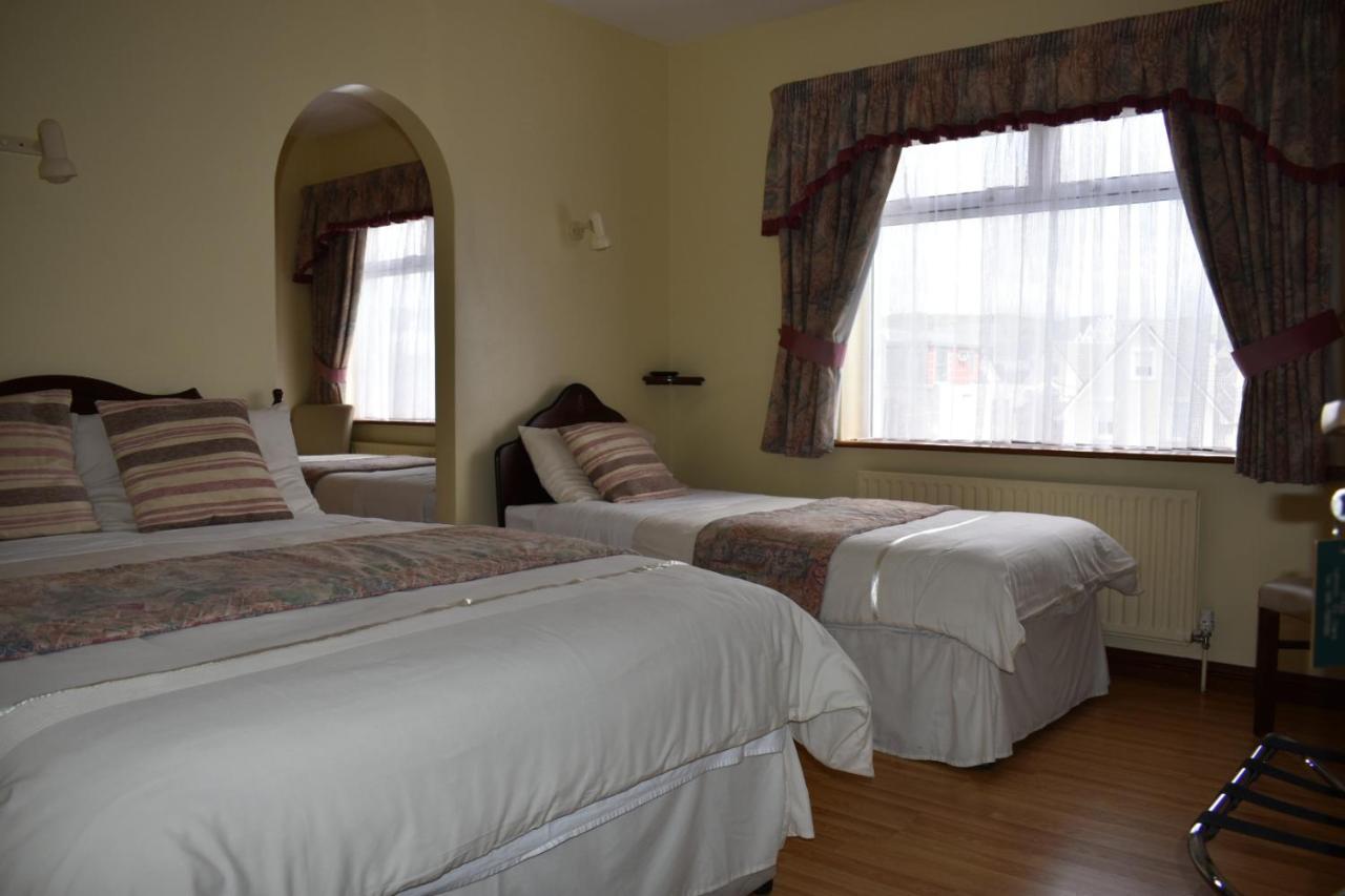 Cois Farraige Bed and Breakfast Lahinch Exteriör bild