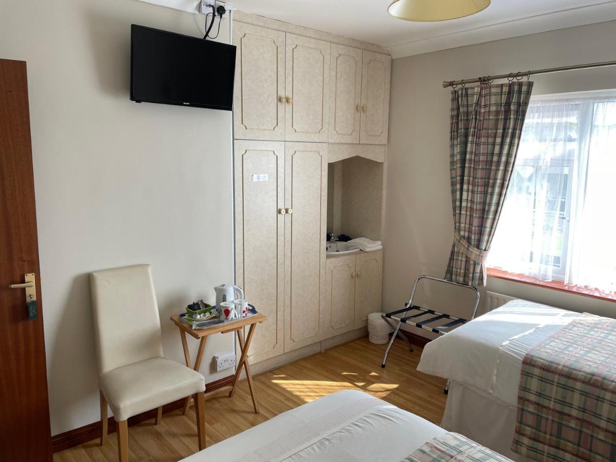 Cois Farraige Bed and Breakfast Lahinch Exteriör bild